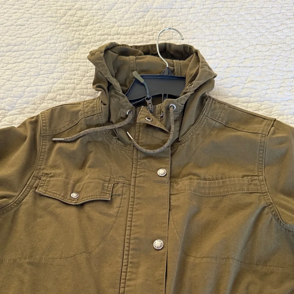 The North Face Olive Green Utility/ Barn Jacket - Picture 5 of 12